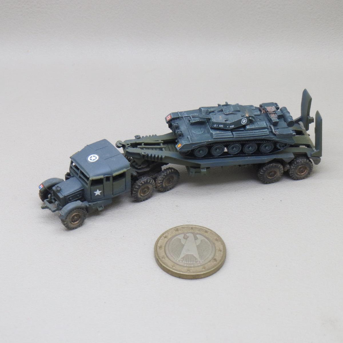 【展示】1/144  Scammel Panzer Transporter+ Crsader AA Tank