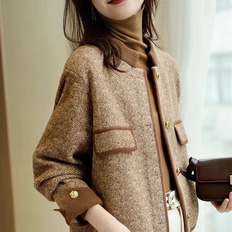 新款圆领针织短外套女春秋韩系气