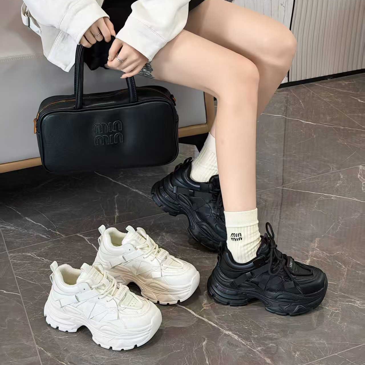 老爹鞋女2025秋冬款加绒运动休闲鞋韩版百搭松糕厚底增高跑步鞋