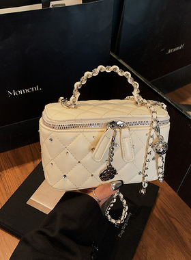 小香风菱格链条水桶包2026夏季新款简约气质单肩包精致超火单肩包