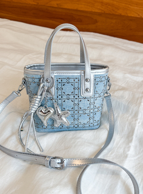 2026新款夏季高级感小众设计百搭手提水桶包女洋气简约单肩斜挎包