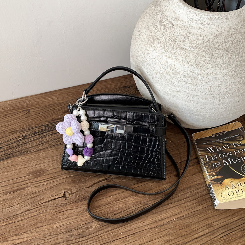 高级感简约休闲百搭手提包女2026新款高颜值轻奢复古单肩包斜挎包,箱包皮具/热销女包/男包,小方包,淘宝优惠券,粉丝福利购,淘宝优惠卷