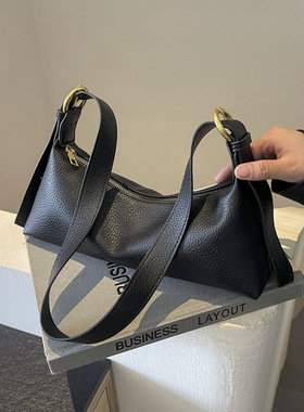 复古小众设计包包女秋冬2026新款潮时尚单肩腋下包软皮质感斜挎包