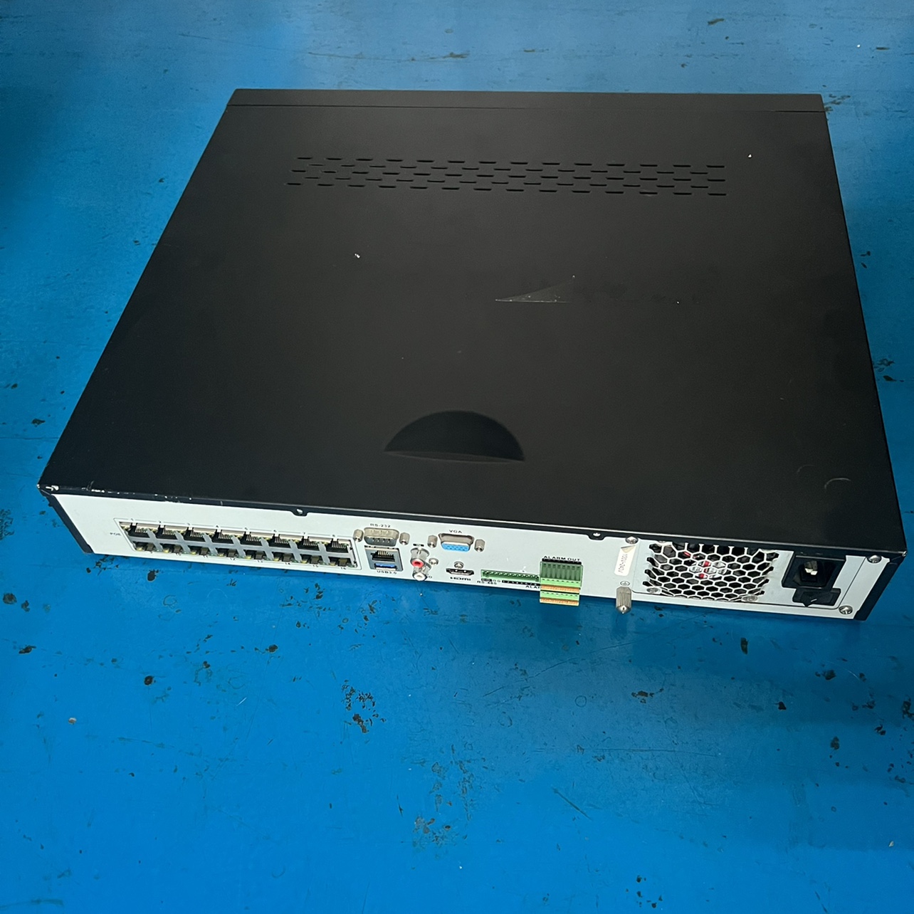 海康威视DS-7916N-E4/16P录像机