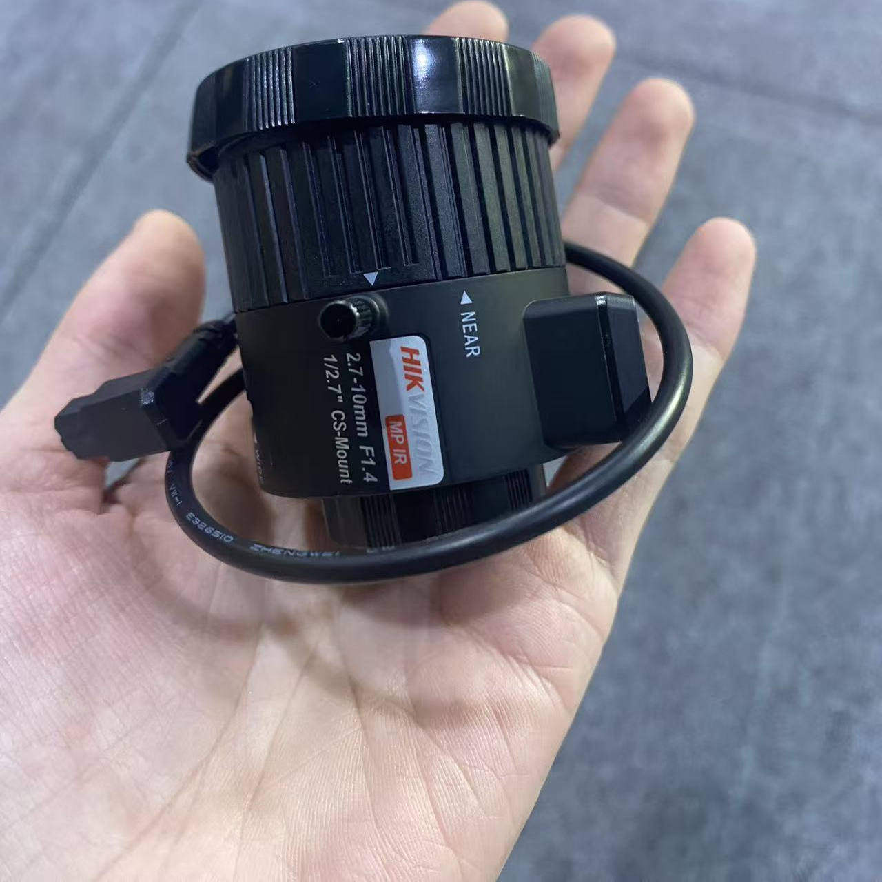 海康威视现货自动光圈手动变焦300万感红外镜头TV2710D-MPIR 现货