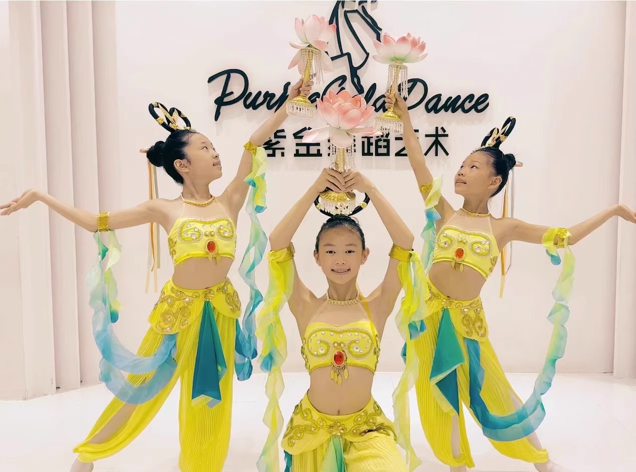 宫灯舞水月洛神舞蹈表演出服丝路天妙音反弹琵琶敦煌飞天服装儿童