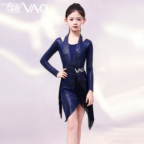 VAO舞配舞服2026秋冬新款拉丁舞服练功服女蓝色亮皮流苏裙表演服