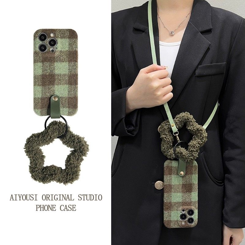 秋冬绒布绿格纹星星手环适用于苹果17promax手机壳iphon