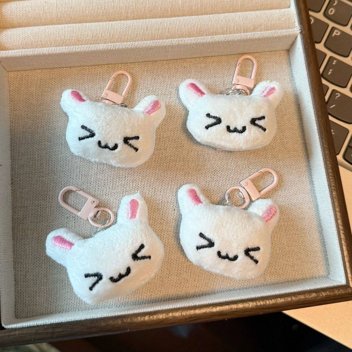 可爱小猫古早味挤眼小猫咪咪毛绒玩偶公仔猫咪挂件送朋友闺蜜礼物