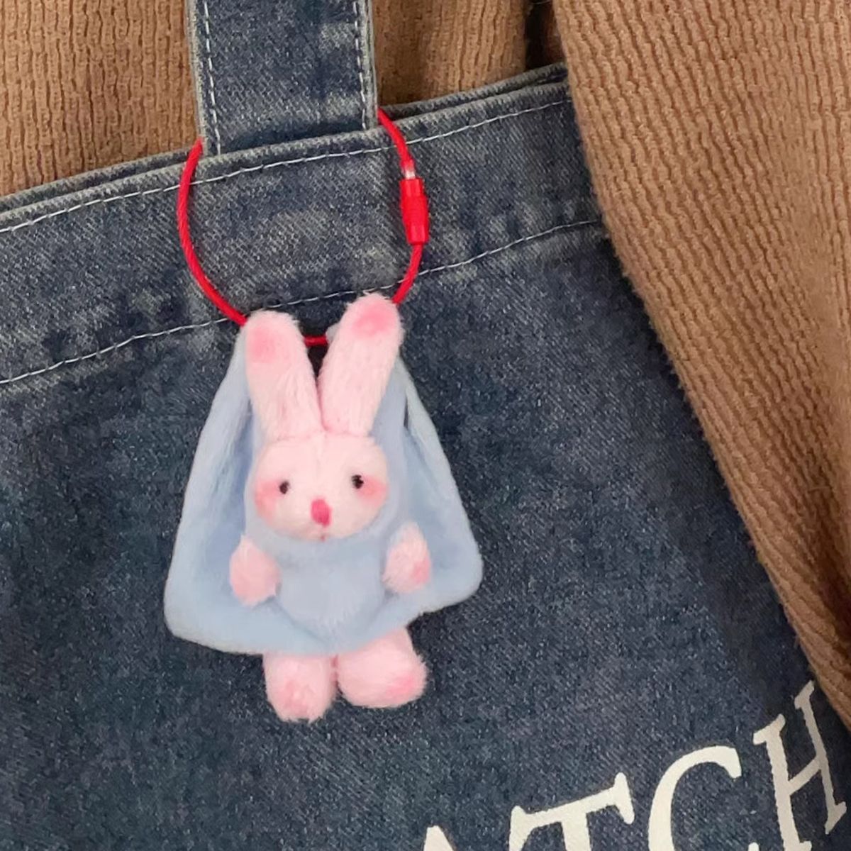 创意购物袋里的兔子小熊毛绒公仔冰箱贴背包挂件摆件装饰陪伴礼物