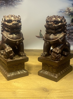 木雕狮子摆件一对家居摆设实木北京宫门狮复古博古架酒架装饰红木