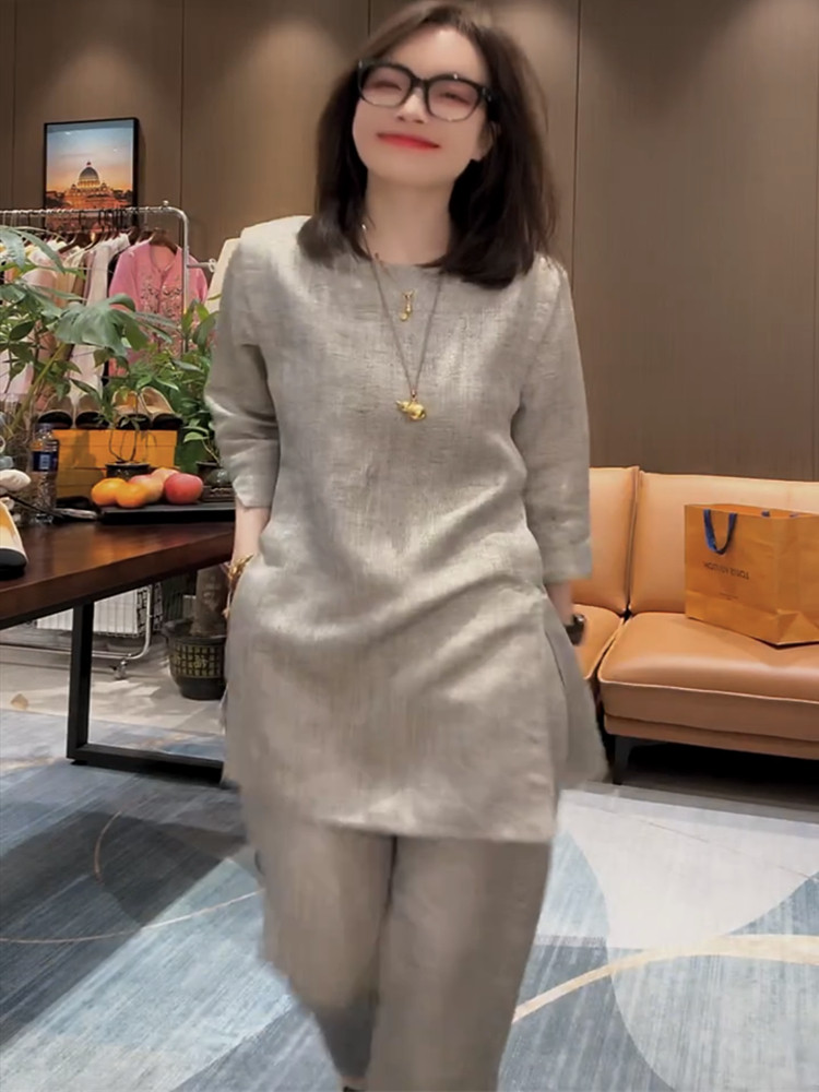 Slimming 2025 Mid-Length Tee & Skinny Pants Outfit - Product image 4