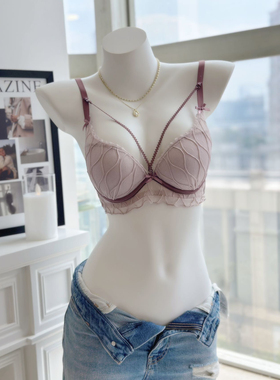 法式蕾丝内衣女小胸聚拢显大无钢圈防下垂性感美背文胸罩套装
