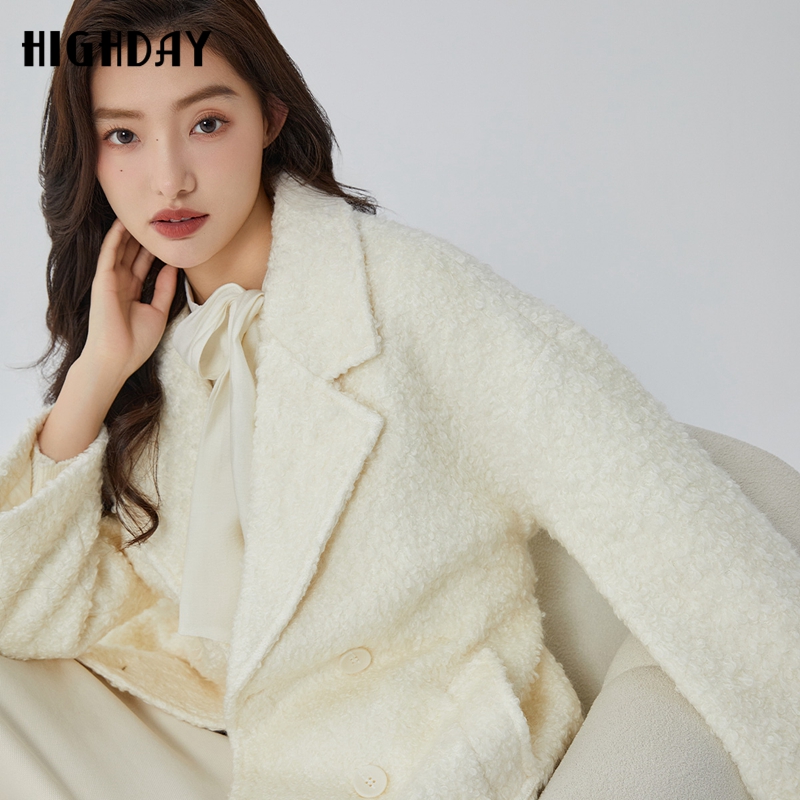 轩日2024复古气质宽松长袖大衣女一手长洋气白色落肩圈圈呢外套潮