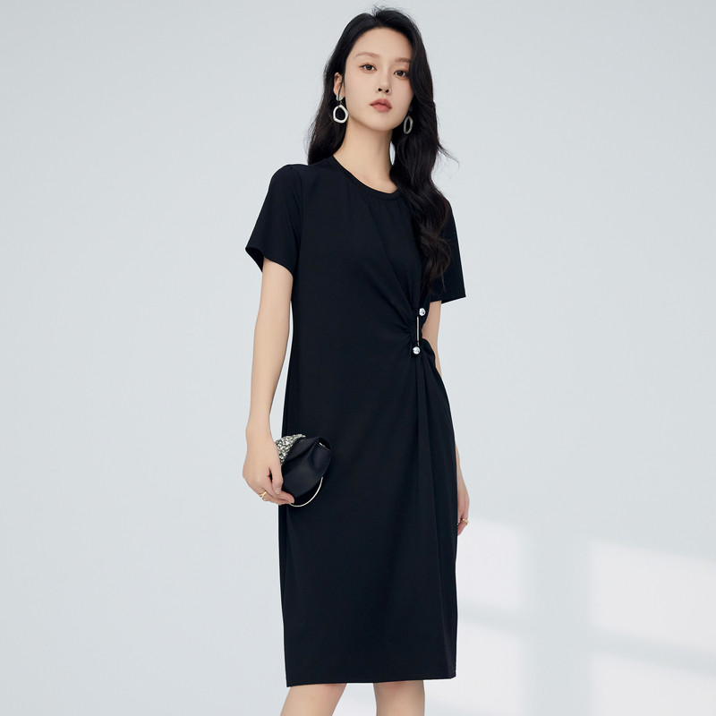 鲁思蒂黑色短袖连衣裙2026新款女夏季小个子气质显瘦圆领中长裙子