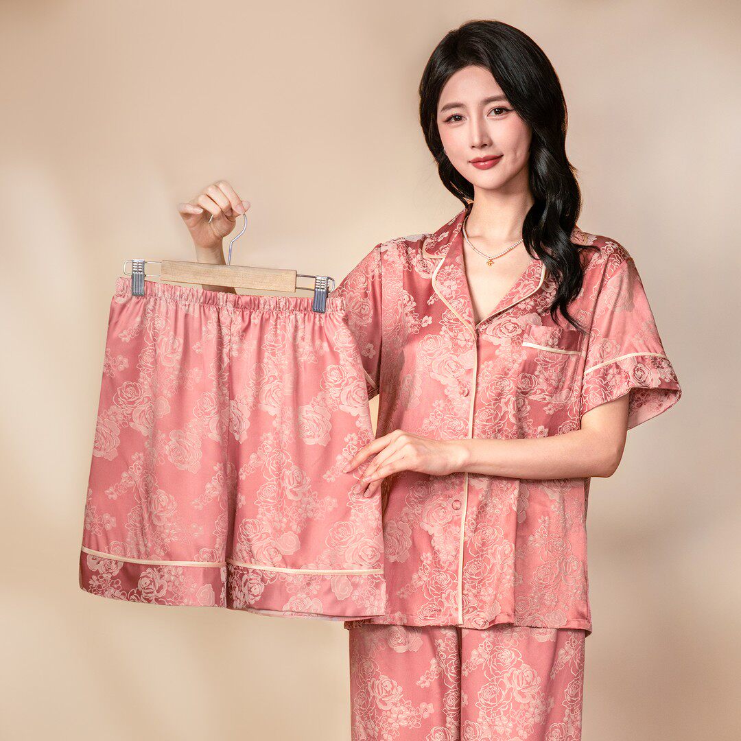 2026春夏季新款冰丝睡衣女款夏天短袖短裤三件套丝绸套装妈妈礼物