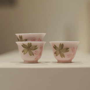 有田烧嫩粉樱花品小茶杯手绘主人杯釉下品茗杯粉色客杯茶具陶瓷