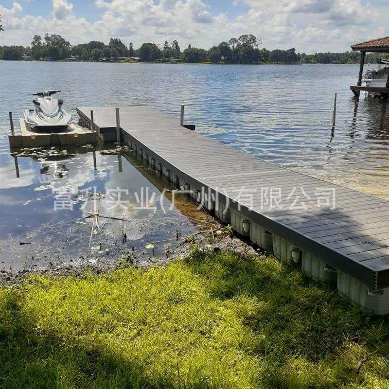 热镀锌钢结构浮桥 游艇码头游船水上钓鱼平台景区人行栈桥