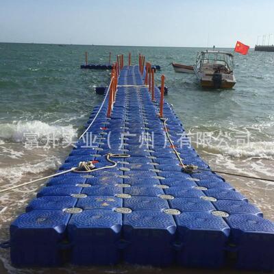 塑料浮筒码头摩托艇游艇快艇泊位水上钓鱼平台浮台浮桥浮动码头