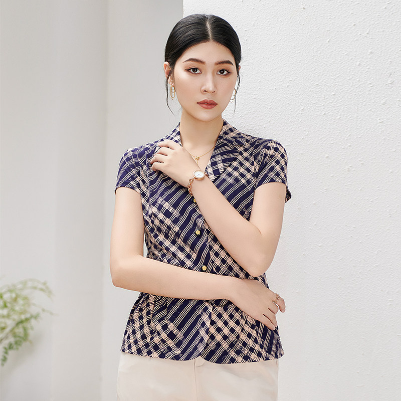 香沐兰2026夏季新款短袖衬衫女中老年妈妈大码显瘦格子翻领上衣女