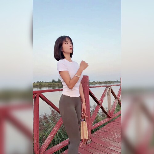 体美缘高腰亲肤塑形瑜伽裤