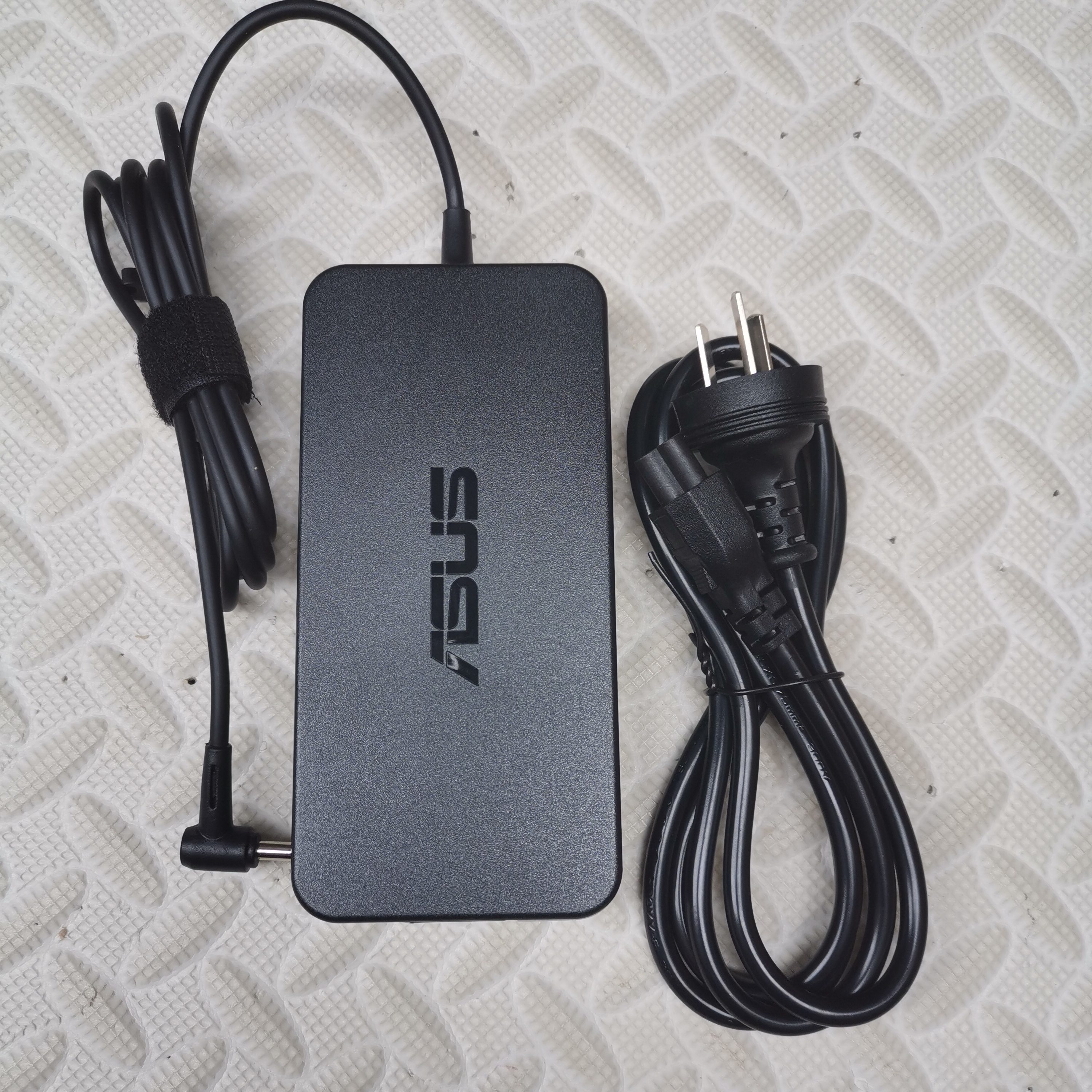 华硕笔记本 19V6.32A飞行堡垒 FX50J ZX50JX A550J  FX63VD电源线