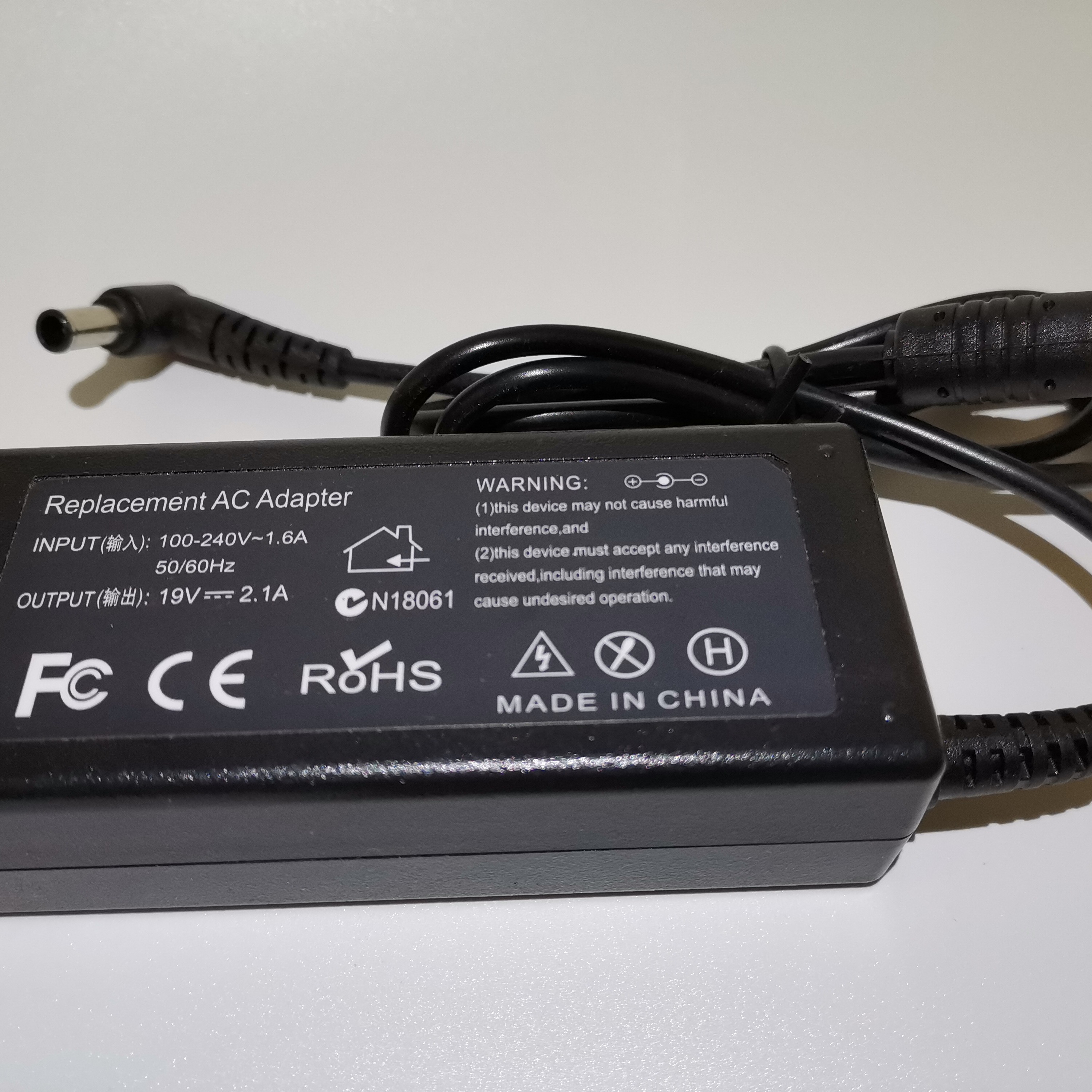 LG Gram13z930 13z940 13z950 15z990 14z980电源19v2.53a 2.1a