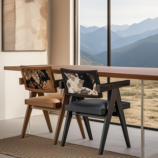 黛也昌迪加尔椅实木带扶手靠背中古现代复古北欧餐椅书椅黑色