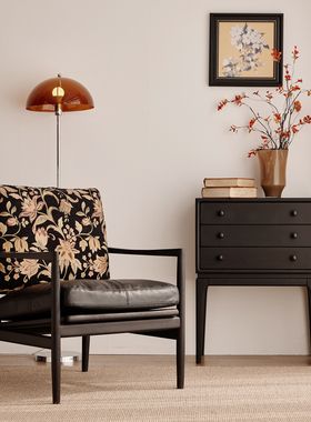 黛也北欧现代中古简约汉克实木黑色休闲椅单人沙发