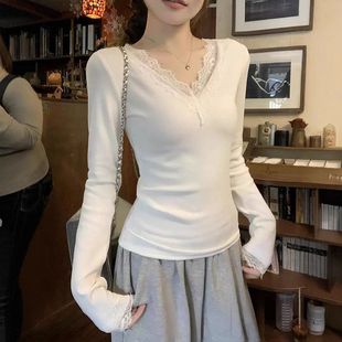 法式白色蕾丝拼接V领长袖打底衫女修身秋冬内搭德绒加厚可外穿