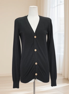 秋冬新款女纯色v领纽扣针织开衫长袖修身遮肉显瘦气质百搭40570