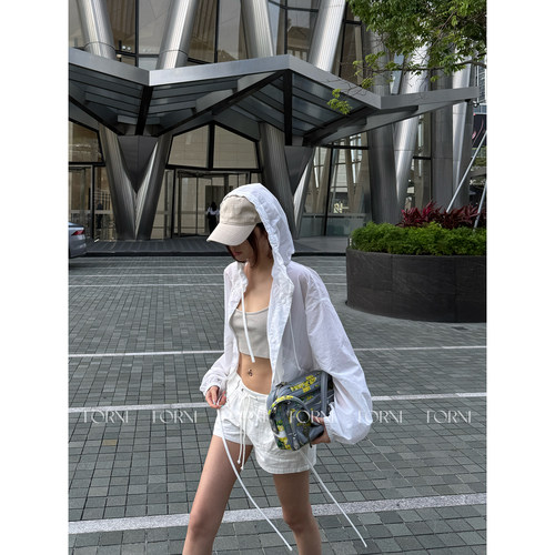 100棉轻薄透気高腰抽绳短裤