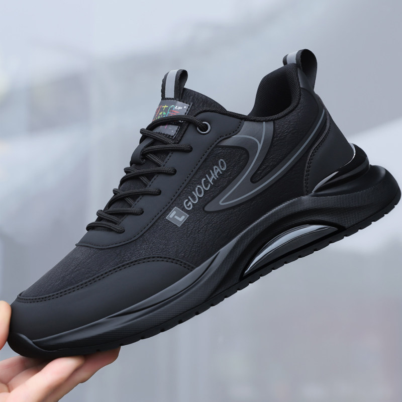 男鞋子2025新款夏季透气黑色百搭休闲运动鞋男款防水软底男士皮鞋