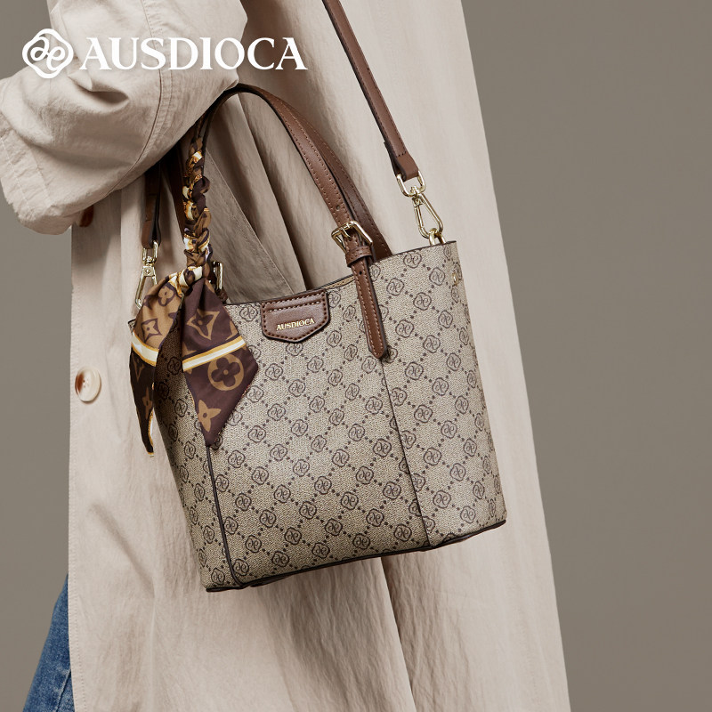 水桶包女2026新款时尚高级感手提包中年妈妈包休闲女士单肩斜挎包,箱包皮具/热销女包/男包,水桶包,淘宝优惠券,粉丝福利购,淘宝优惠卷