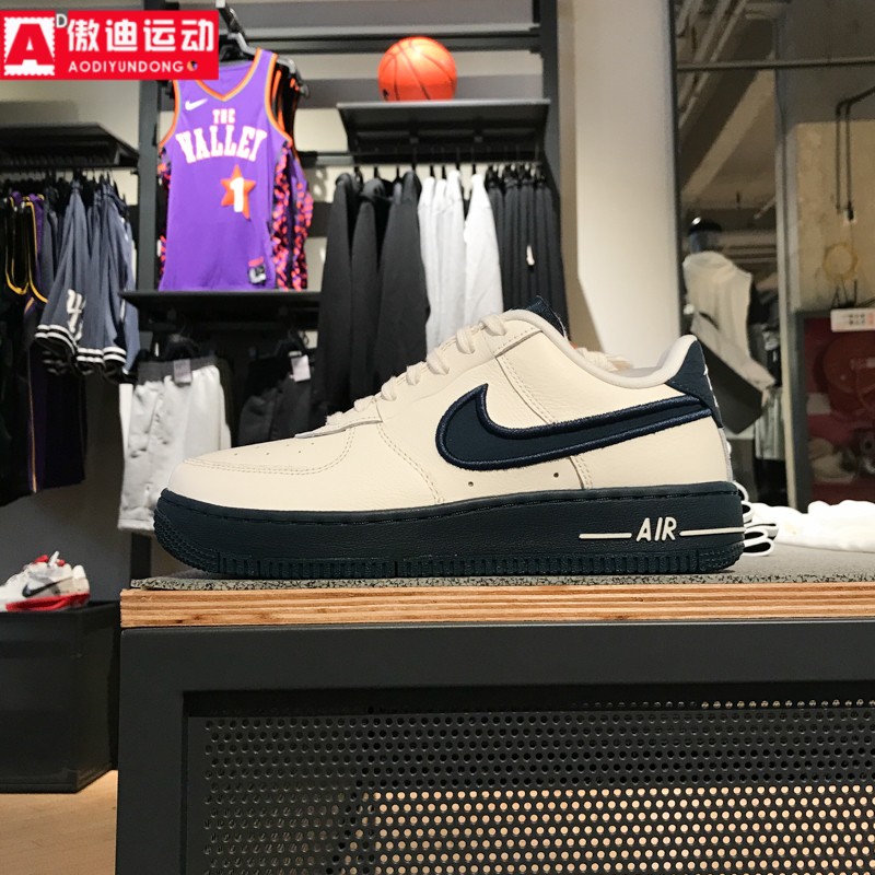耐克板鞋女2025夏季新款经典空军一号系带低帮休闲板鞋FJ7409-103
