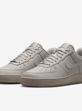 耐克Nike Air Force 1板鞋2026春新品空军一号运动男鞋IH1698-001