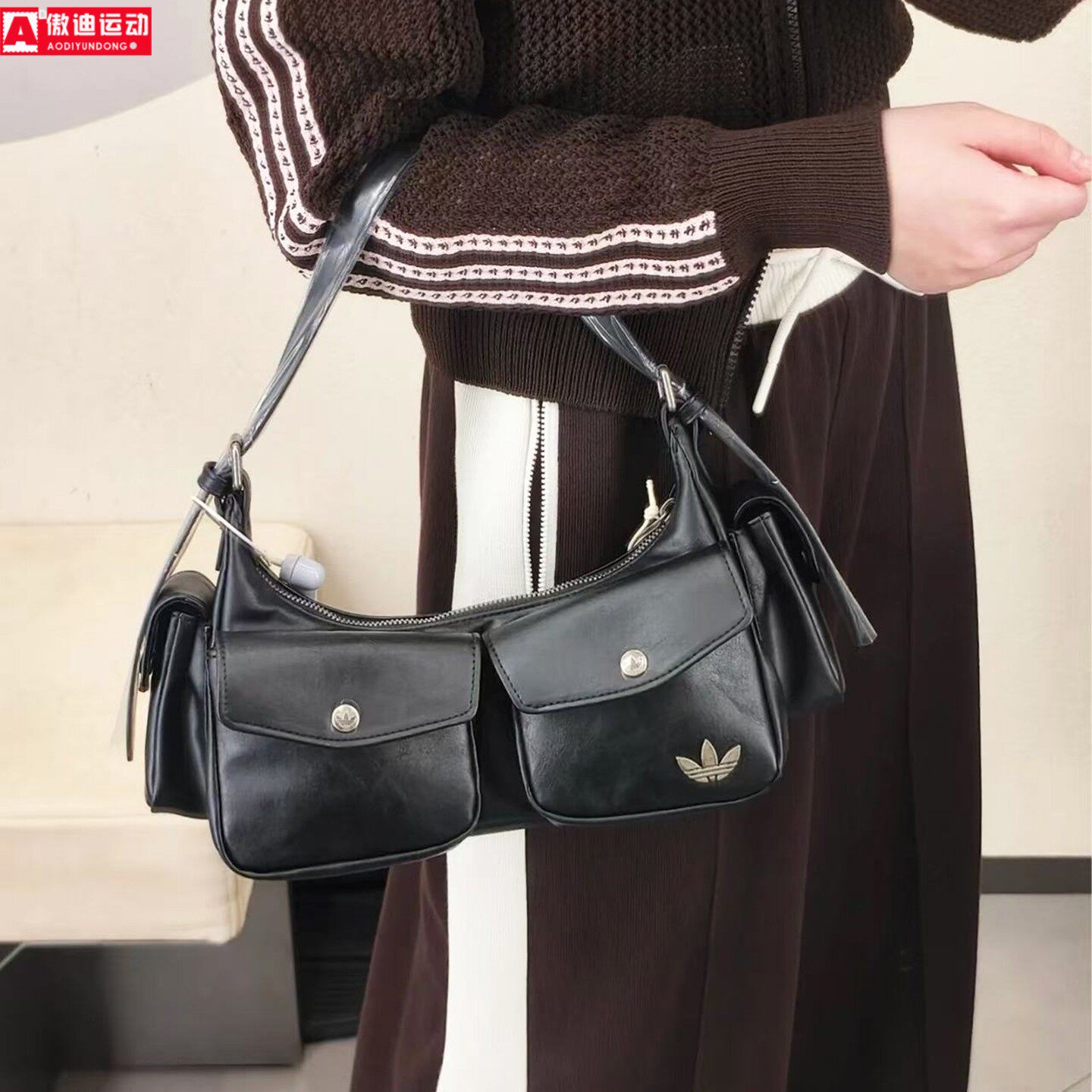 阿迪达斯Adidas三叶草女包单肩