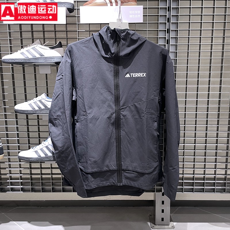 阿迪达斯外套男2025秋季款户外运动连帽软壳衣舒适夹克外套IX1490