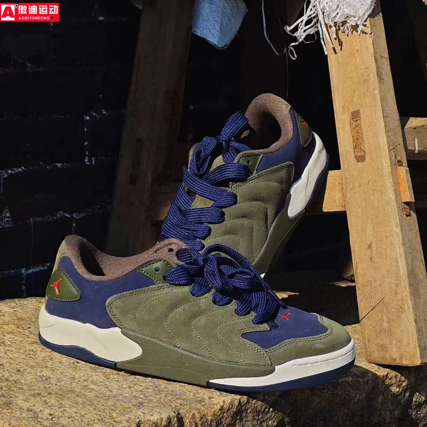 NIKE耐克男鞋2026春新品经典AJ翻毛皮滑板鞋休闲面包鞋IB3731-301