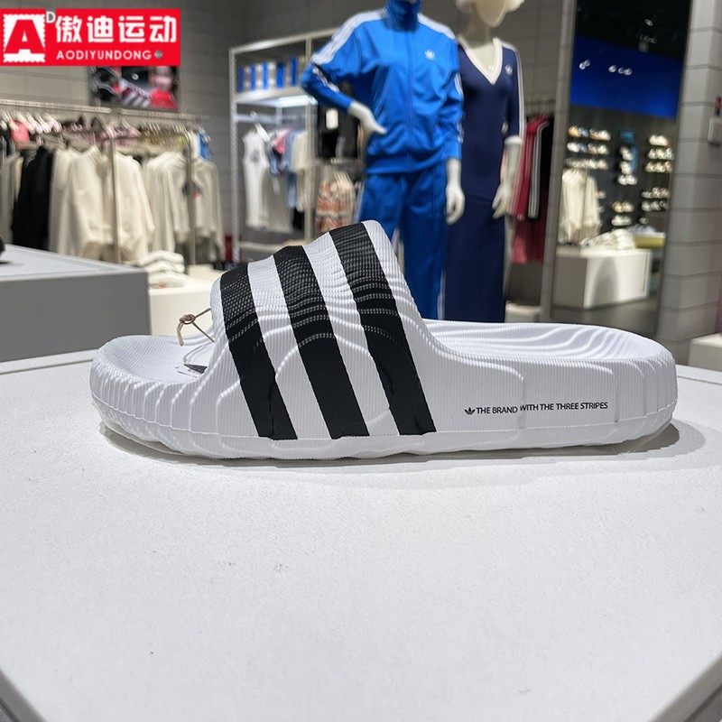 阿迪达斯时尚轻便休闲运动拖鞋