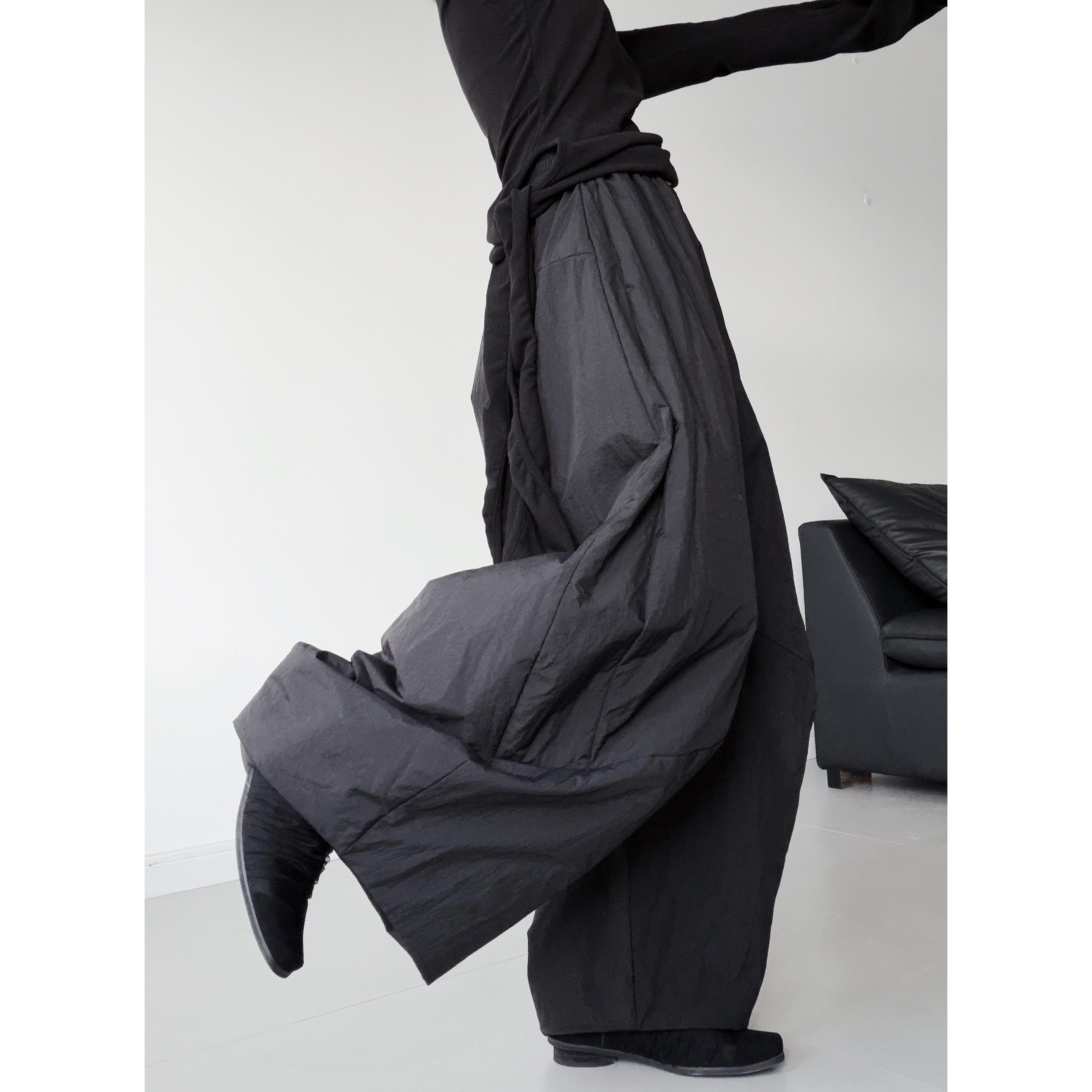 浮木兮/暗黑风加厚夹棉黑色弯刀裤小众设计宽松廓形休闲长裤冬季