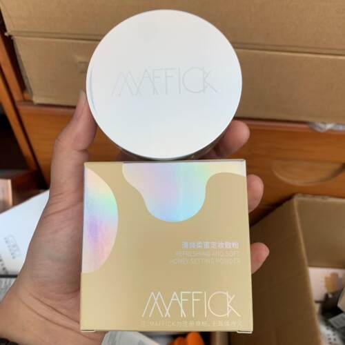 MAFFICK清爽定妆空气蜜粉