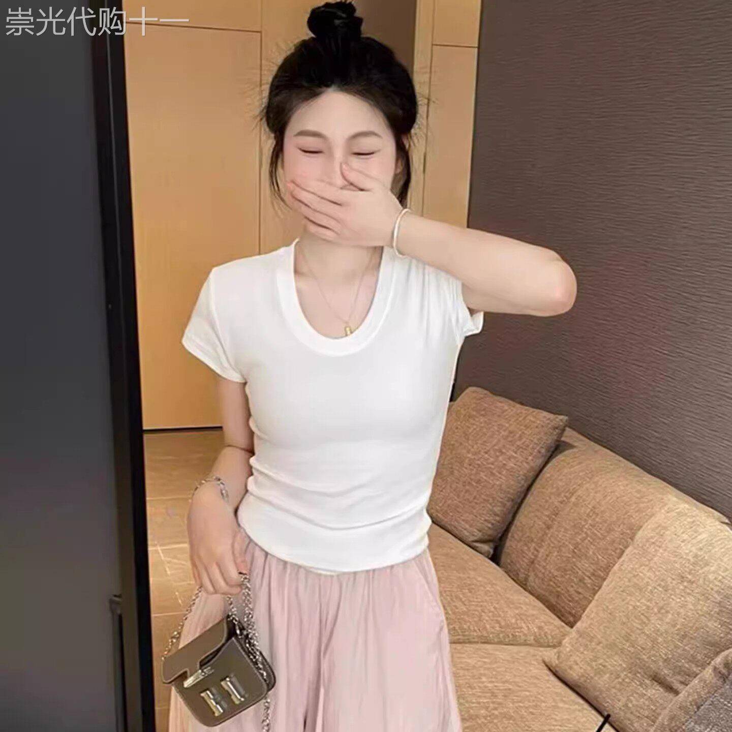 韩版巨好看U领短袖t恤女2026年夏季新款修身白色正肩上衣显瘦T恤