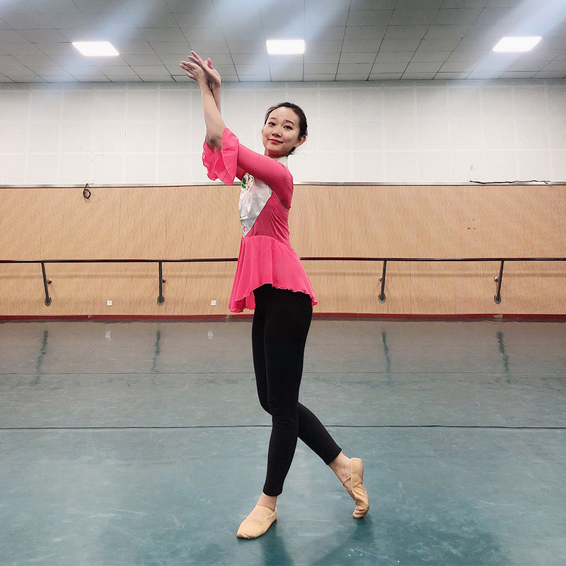 定制艺考级胶州秧歌舞蹈新女款舞蹈上衣服装舞台演出表演服饰定做