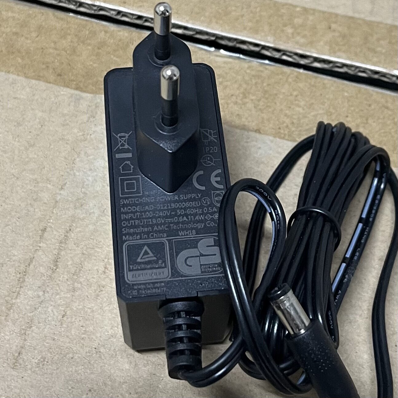 原装19V0.6A4W扫地机电