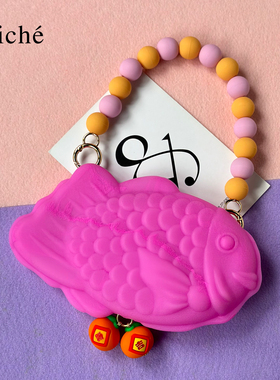 CLICHE原创时尚可爱女生通用小鱼硅胶手提小包包