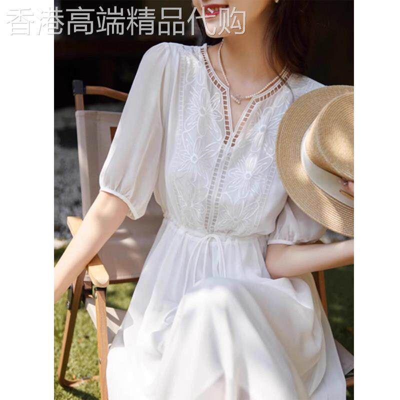 白色连衣裙女夏季2026新款轻奢文艺刺绣收腰显瘦网纱拼接中长裙子