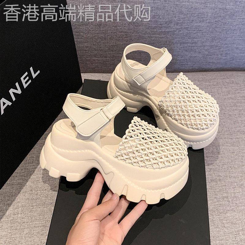香港真皮厚底包头凉鞋女夏2026新款编织增高坡跟玛丽珍松糕罗马鞋