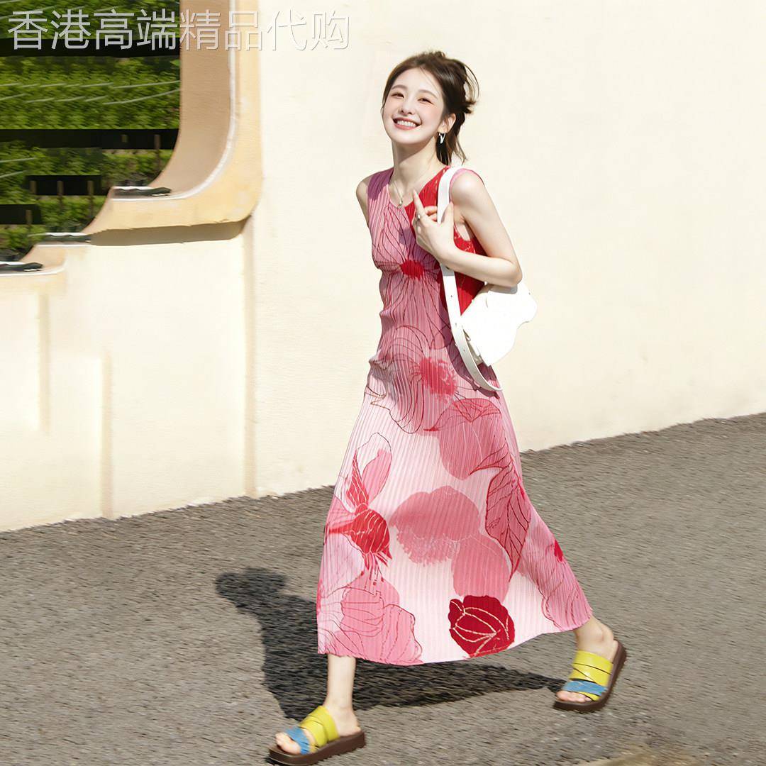 法式粉色碎花吊带裙女2026夏季新款小个子风情万种收腰长裙子