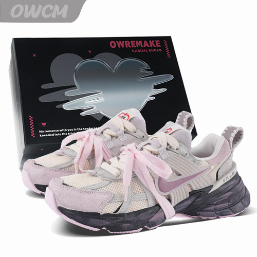 Nike V2K Run 樱雾絮语甜酷风时尚百搭低帮运动休闲跑步鞋女子